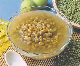 吃瓜吃绿豆汤图片搞笑,搞笑瞬间引网友热议！