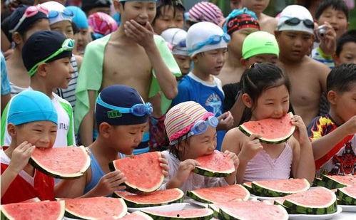 浙江吃瓜的民俗,夏日吃瓜，清凉一夏的民间风情