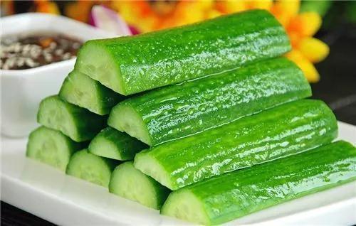 卫昭吃瓜身上,揭秘娱乐圈背后的秘密