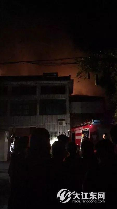 吃瓜视频火灾现场,惊心动魄的救援瞬间