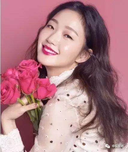 今日吃瓜每日大瓜网红黑料,揭秘吃瓜群众热议的网红黑料大瓜