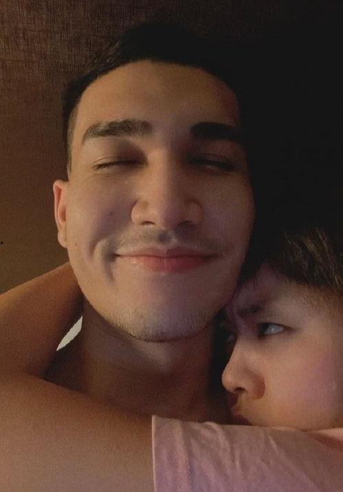 罗纯正吃瓜,揭秘娱乐圈背后的那些事儿