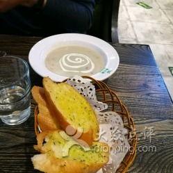 白沟尚豪吃瓜,吃瓜群众的欢乐盛宴