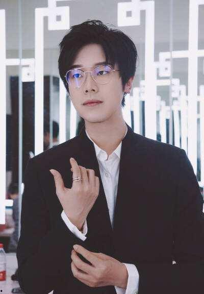 轩zone吃瓜,揭秘娱乐圈幕后真相