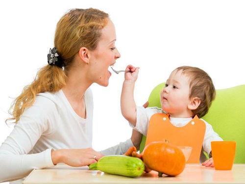 梦见母亲摘瓜给我吃,母亲摘瓜赠食的温馨回忆