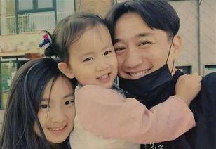 多多黄磊女儿吃瓜,揭秘明星家庭幕后趣事