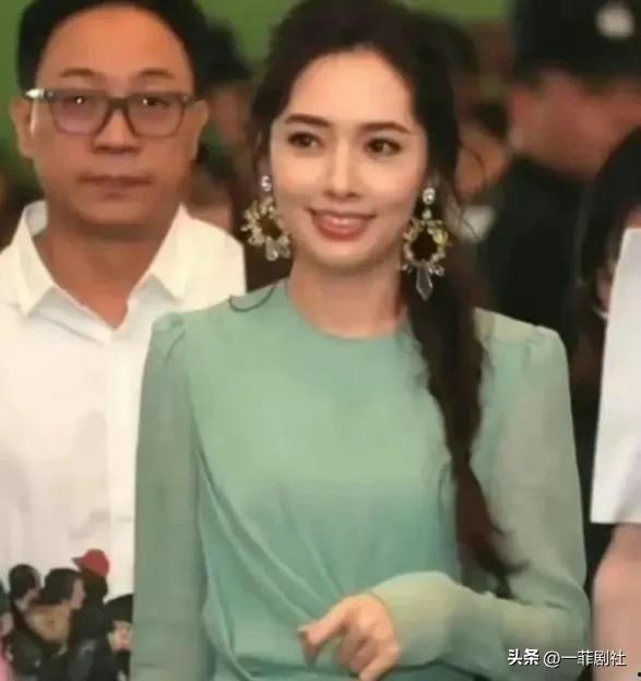 明星被爆料吃瓜,揭秘娱乐圈“吃瓜”事件背后的真相